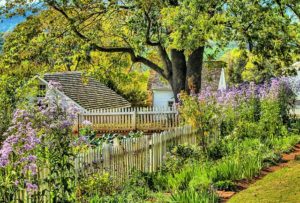 How to Measure Your Yard for a New Fence