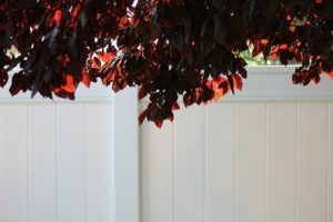 Getting Rid of Vinyl Fence Discoloration Issues