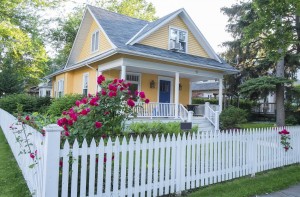 residential fence maintenance